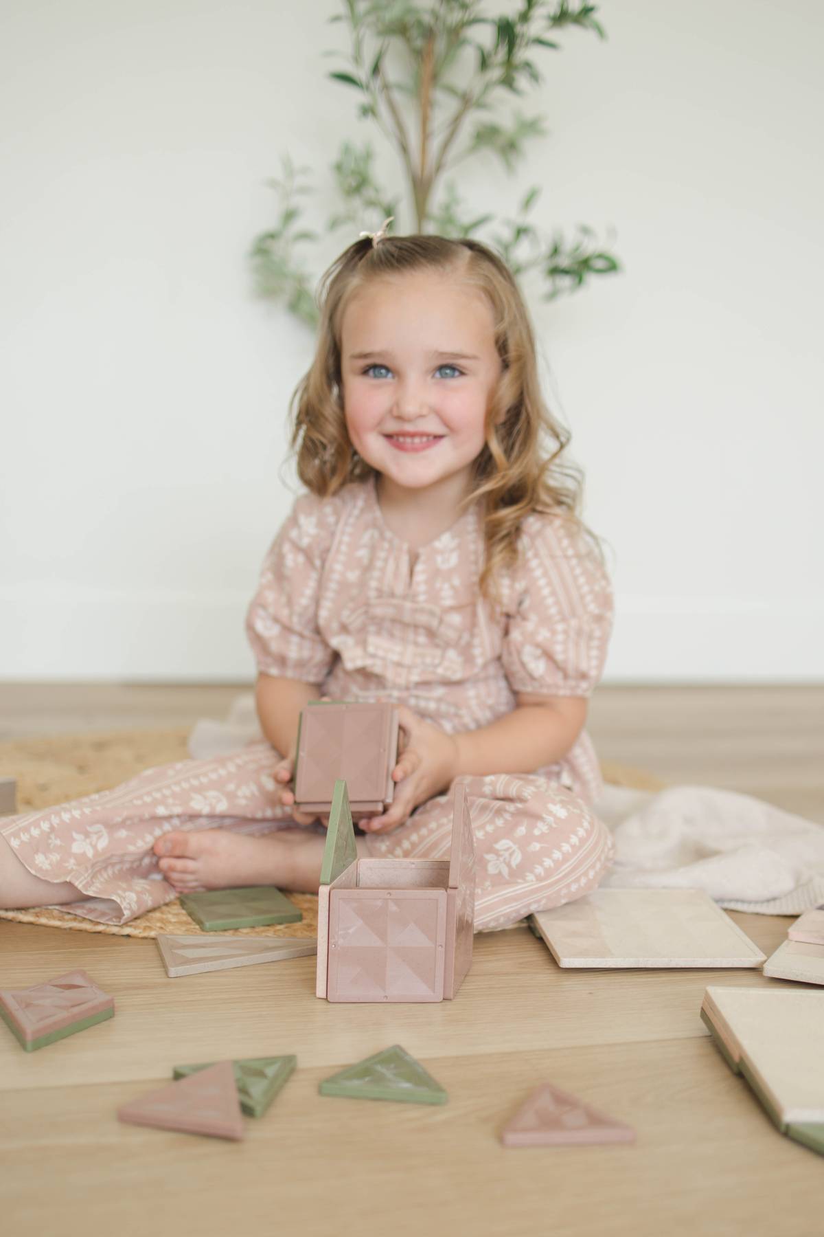 Rose Collection Wheat Straw Magnetic Tiles- 52 piece set