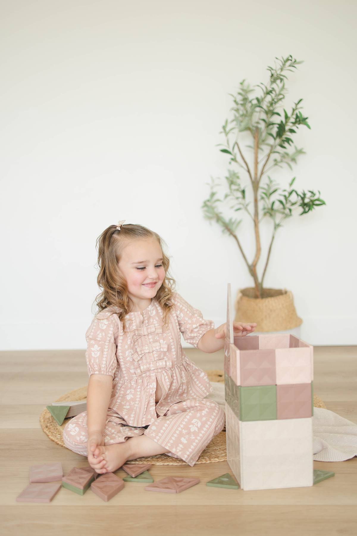 Rose Collection Wheat Straw Magnetic Tiles- 52 piece set